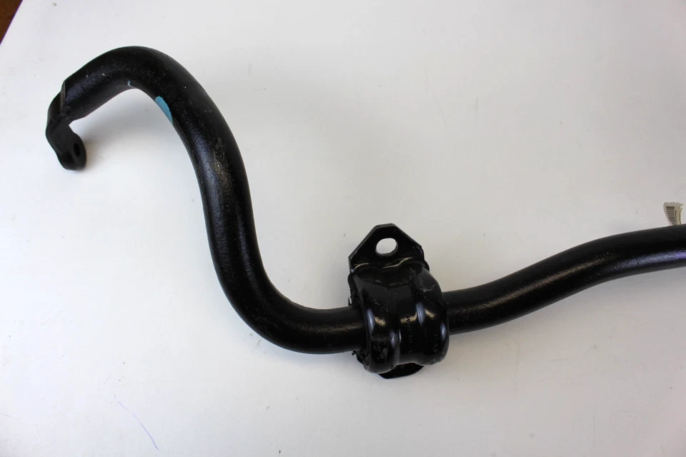 Genuine Mopar 68321833AA Jeep Grand Cherokee Front Stabilizer Bar - Image 4 of 4