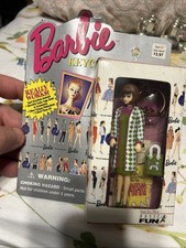 Vintage 1995 Barbie Keychain Teenage Fashion Model 705-0 Basic Fun Mattel