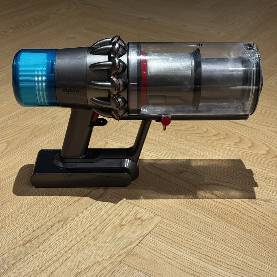Dyson V11 SV15 Cordless Handheld Vacuum Professional Deep Cleaned REFURBED - Image 3 of 4