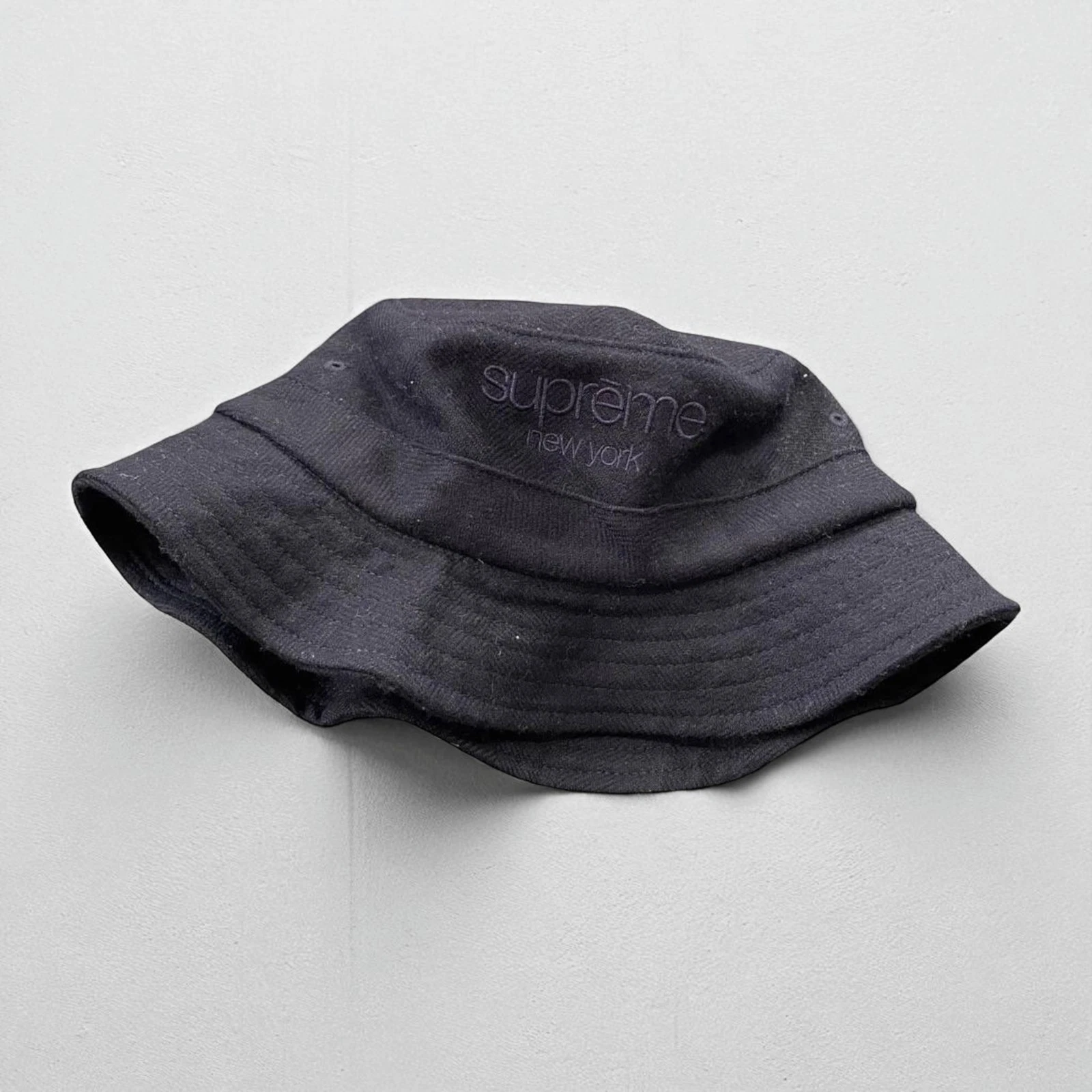 Supreme x loro piana wool Heringbone crusher size Medium Large