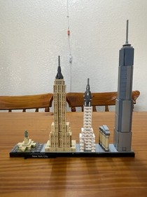 Lego Architecture New York City Skyline 21028 Pre-Owned