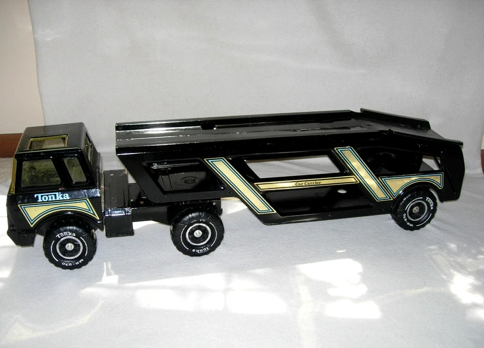 VINTAGE MIGHTY TONKA CAR CARRIER, 1981 #3991 BLACK, PRESSED STEEL, ONE YEAR ONLY - Image 2 of 4