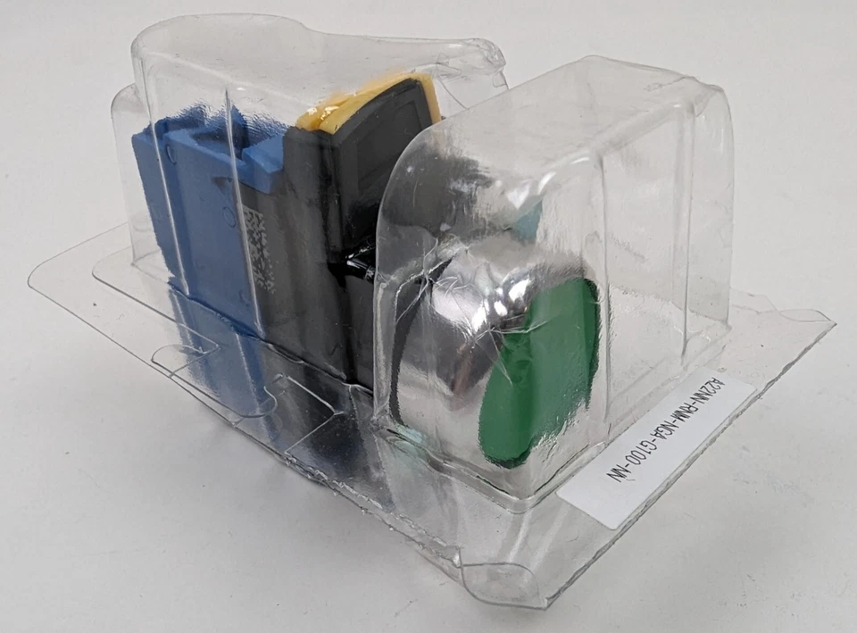 Omron A22NN-RNM-NGA-G100-NN Interruptor Pulsador SPST-NO Montaje en Panel Verde 22mm NUEVO Foto 2 de 4