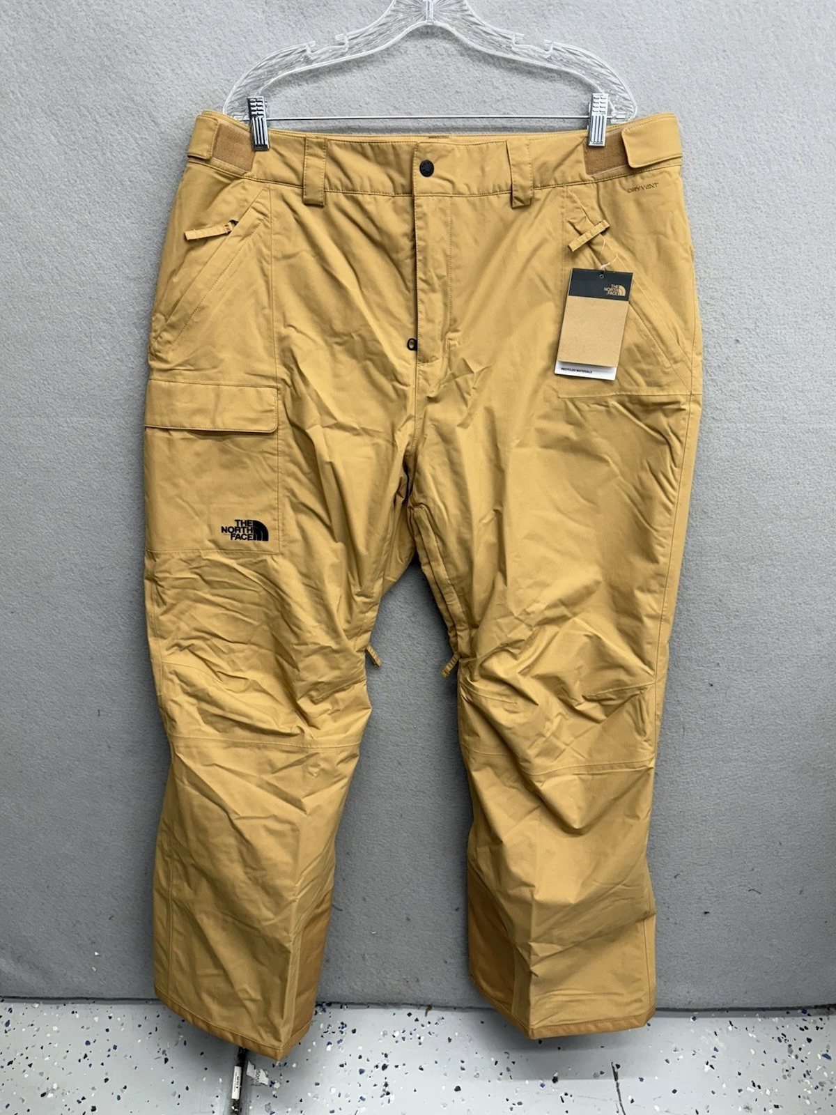 NEW The North Face Freedom Women Insulated Pants 1X Almond Butter Snow Ski