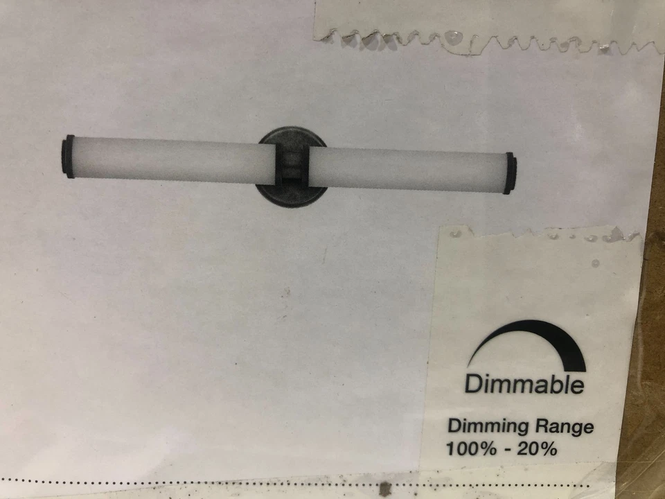 KICHLER Indeco 27 pulgadas Luz de tocador de baño lineal LED integrada de latón natural Foto 3 de 3