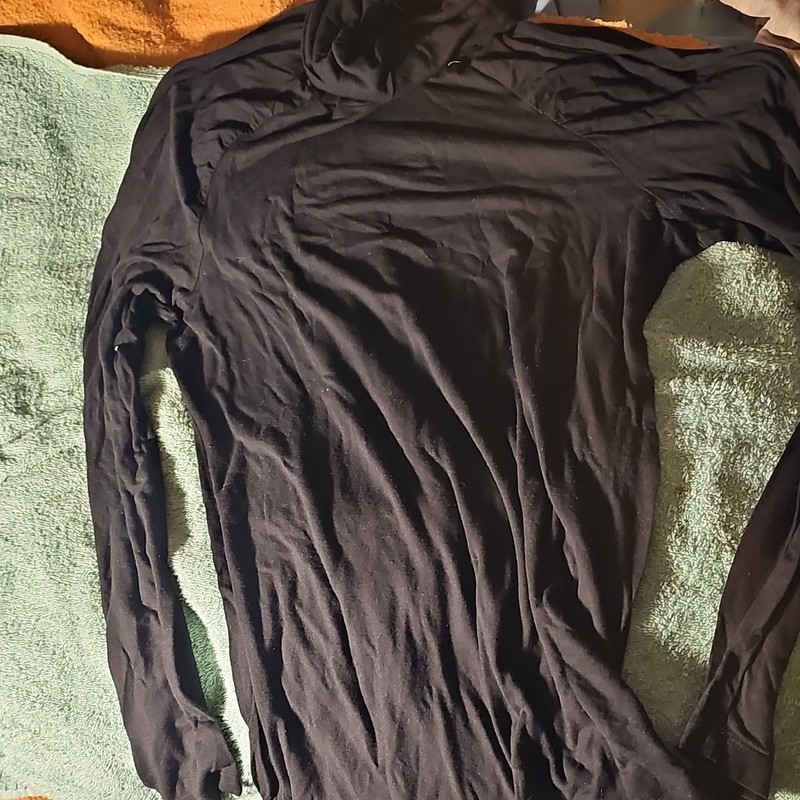 New York & Company Women’s Black Solid Long Sleeve Stretch Knit Pullover Top M