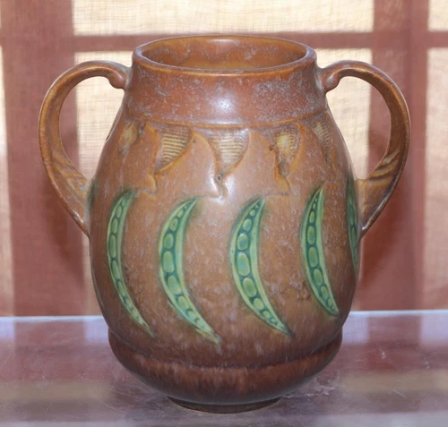 Roseville FALLINE Brown 1933  Art Pottery Vase 645-6 1/2 Green Pea Pod READ