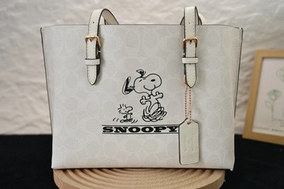 COACH × PEANUTS Collaboration Mollie Tote Bag 25 Snoopy  CBJ87 Canvas New Outlet