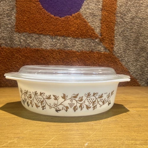 ✨Vintage Find✨ Pyrex 045 Golden Grapes 2.5 Qt Casserole Dish Lid