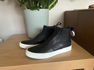NWB Nike SB Zoom Stefan Janoski Mid Rise Men