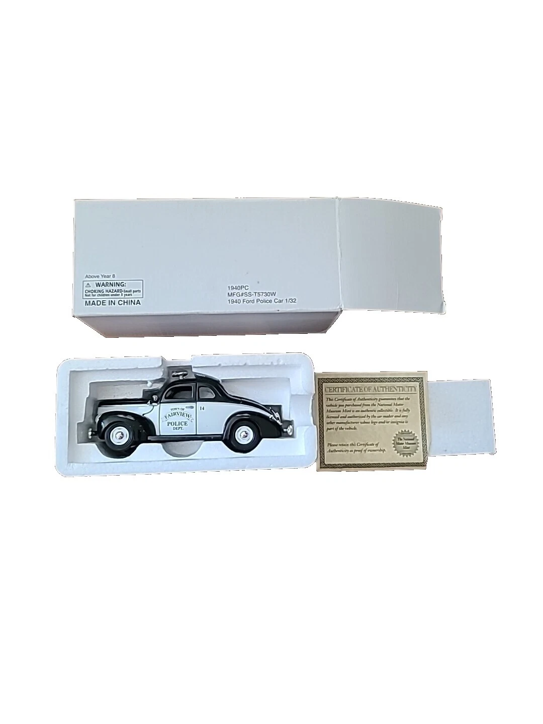 Литые модели автомобилей, грузовиков и фургонов Danbury Mint 1:32