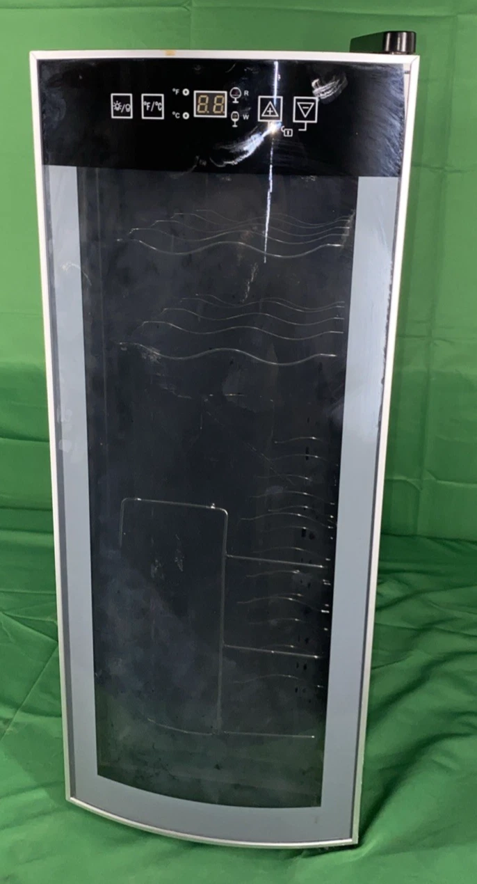 Small Avanti Wine Cooler with five shelves for 10 bottles