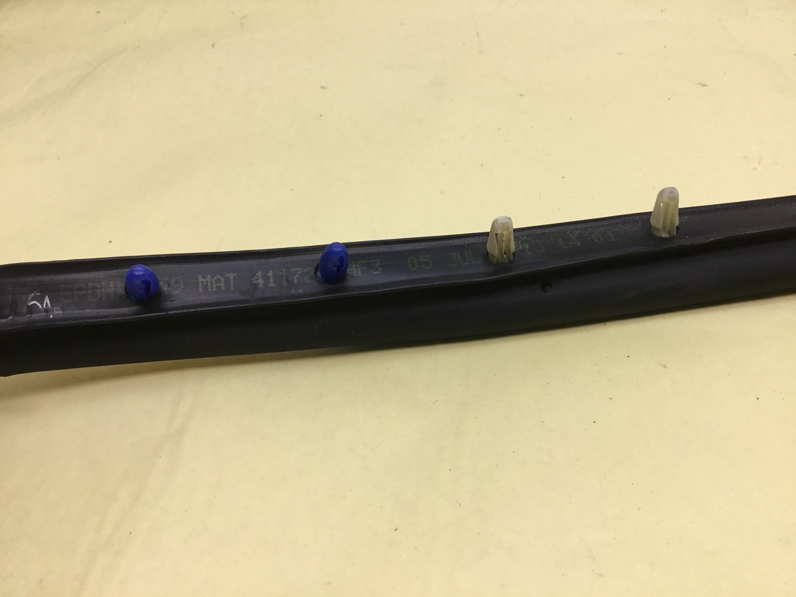 Maserati Quattroporte GTS Front Left Driver Gasket Weather Strip Seal 14-18 :A