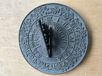Vintage Brookstone Solid Brass 11  Round Oak Leaf Sundial Plate