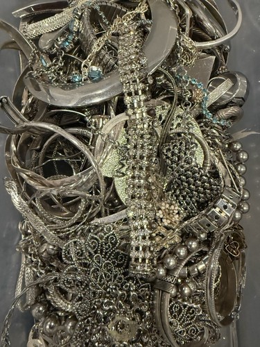 5 Pcs Silver Tone Jewelry Lot - Mixed Vintage Costume Styles Resale - Picture 3 of 3