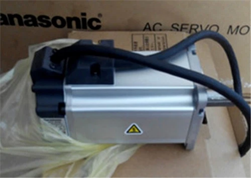 One Panasonic MSMA082C1E Servo Motor New In Box Expedited Shipping - Picture 2 of 4