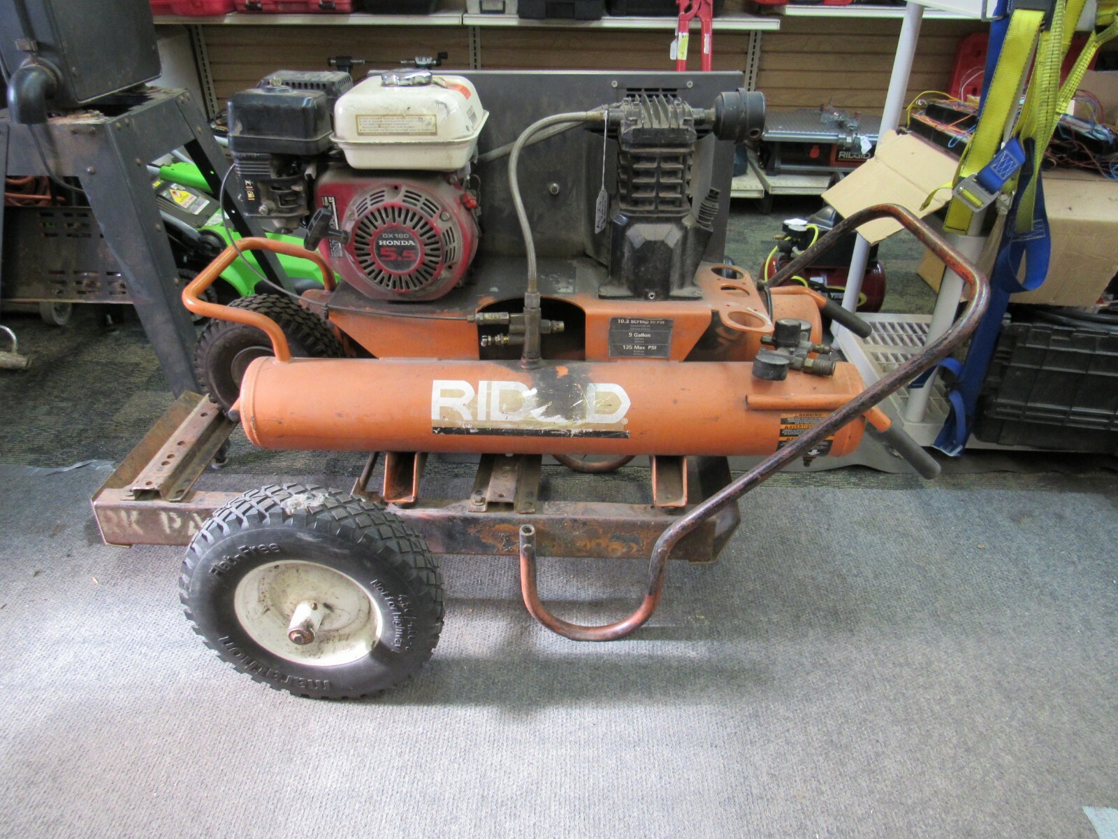 RIDGID Gas Powered Wheelbarrow Air 