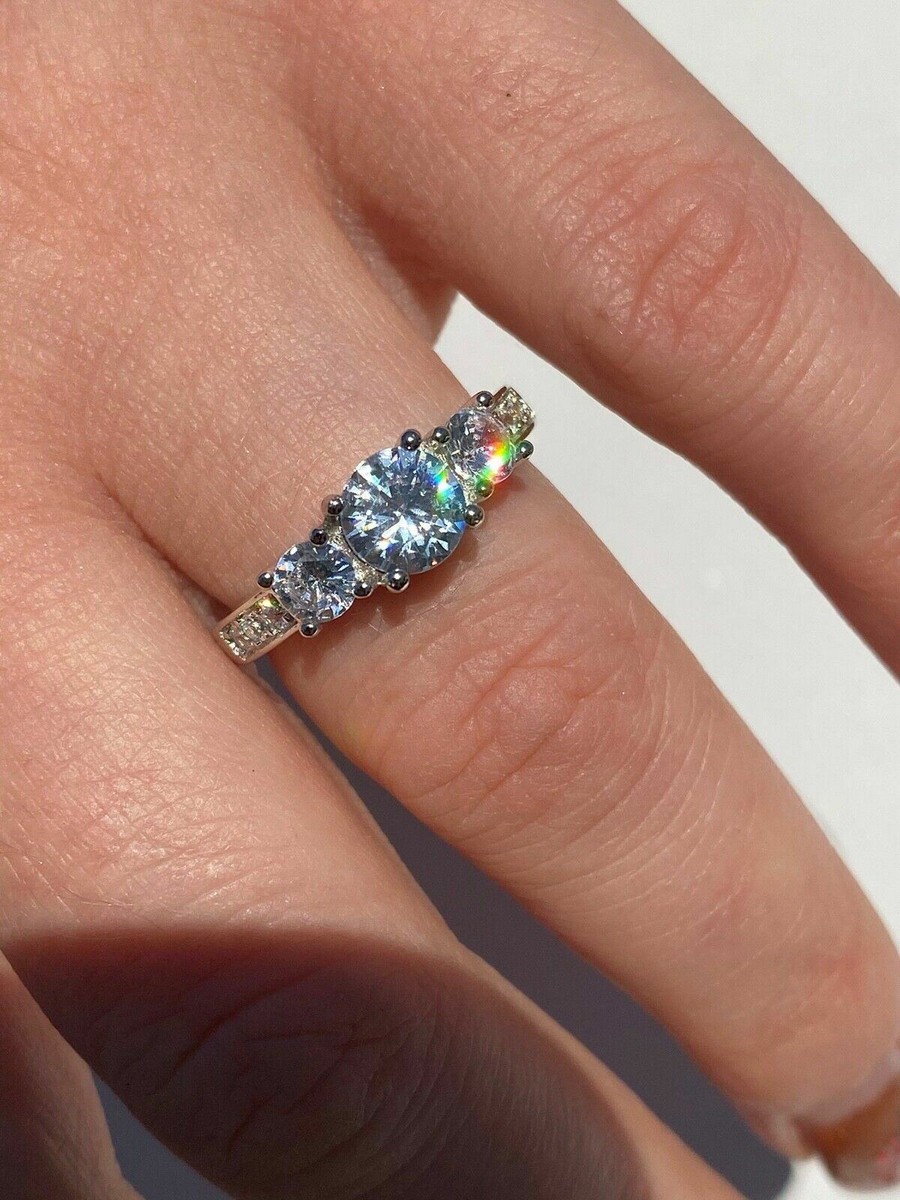Neue Einfache Klassische Silber Farbe Herz Verlobungsringe Für Frauen