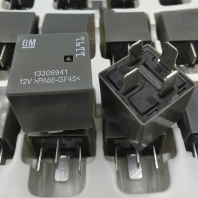 604-Vauxhall Opel Chevrolet (08-16) 5-Pin Brown Relay GM 13306940