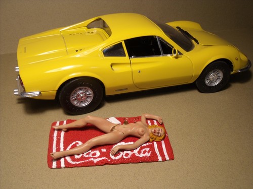 Figurine 1/18 GIRL LILI VROOM Non Peinte - Pour Diorama Kyosho Minichamps CMR Norev