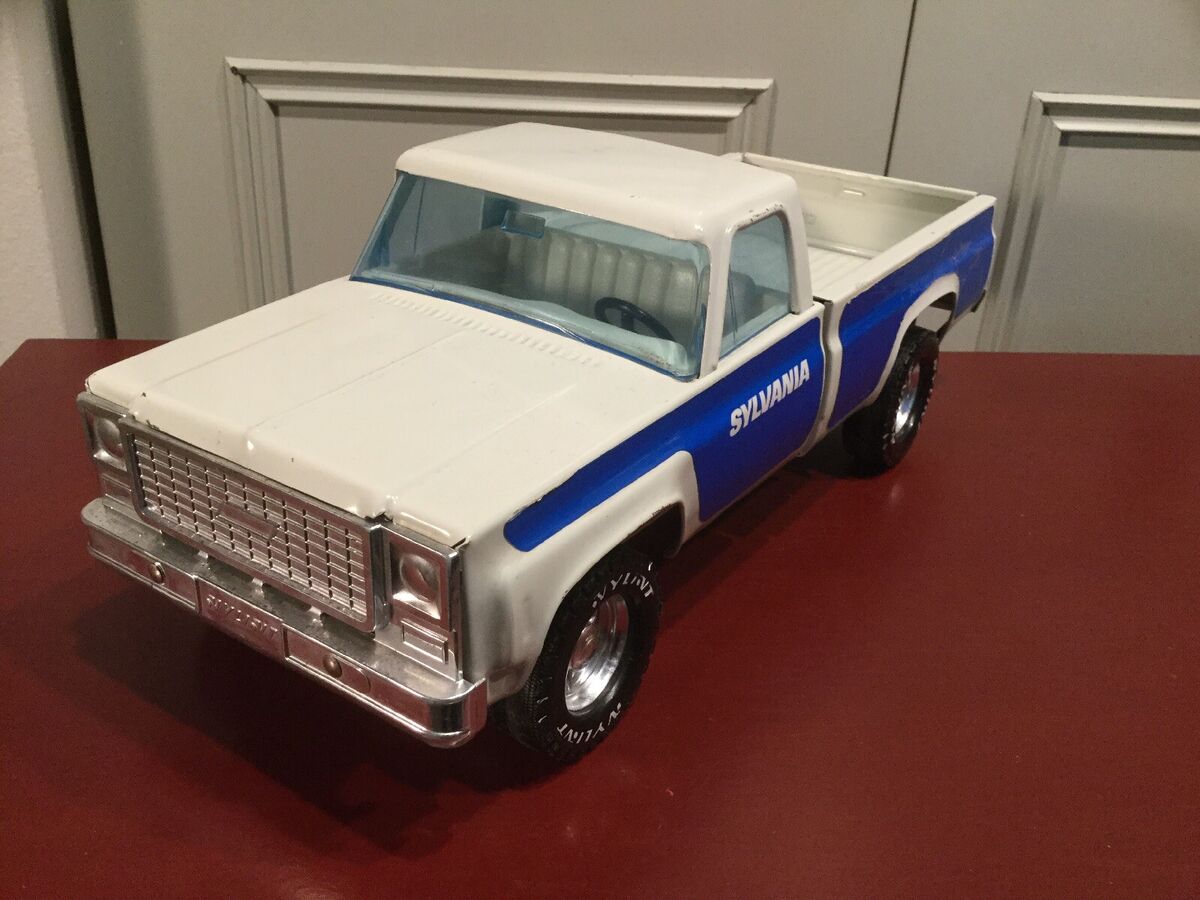 Vintage Nylint Sylvania Chevy Pickup Truck With Opening Vintage Nylint Sylvania Chevy Pickup Truck With Opening