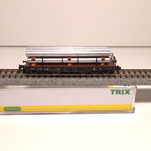 VAGÓN PLATAFORMA PARA CARGA PESADA DRG ÉPOCA II MINITRIX 15109 (H237) | Zustand: Nuevo