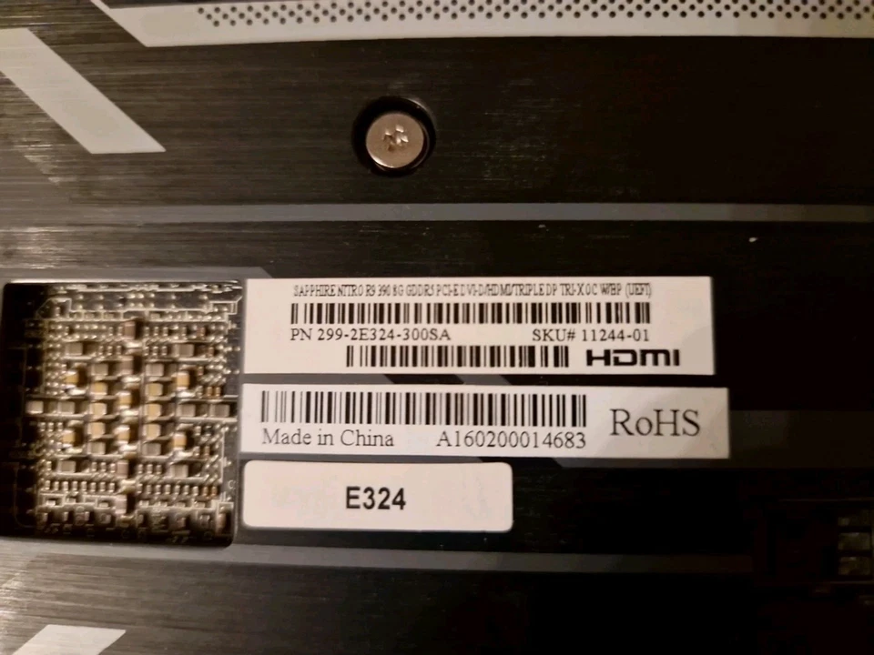 Sapphire AMD R9 390 graphics card 8gb for Repair  - Image 3 of 4