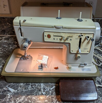  Singer  Zig  Zag  457  Stylist Sewing Machine w Pedal Case 