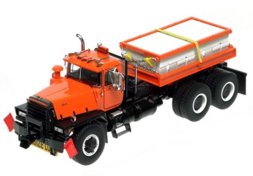 1:50 for Heavy Haul Replicas for Mack for RD800 Double Axle Truck Orange/Black - Picture 3 of 4