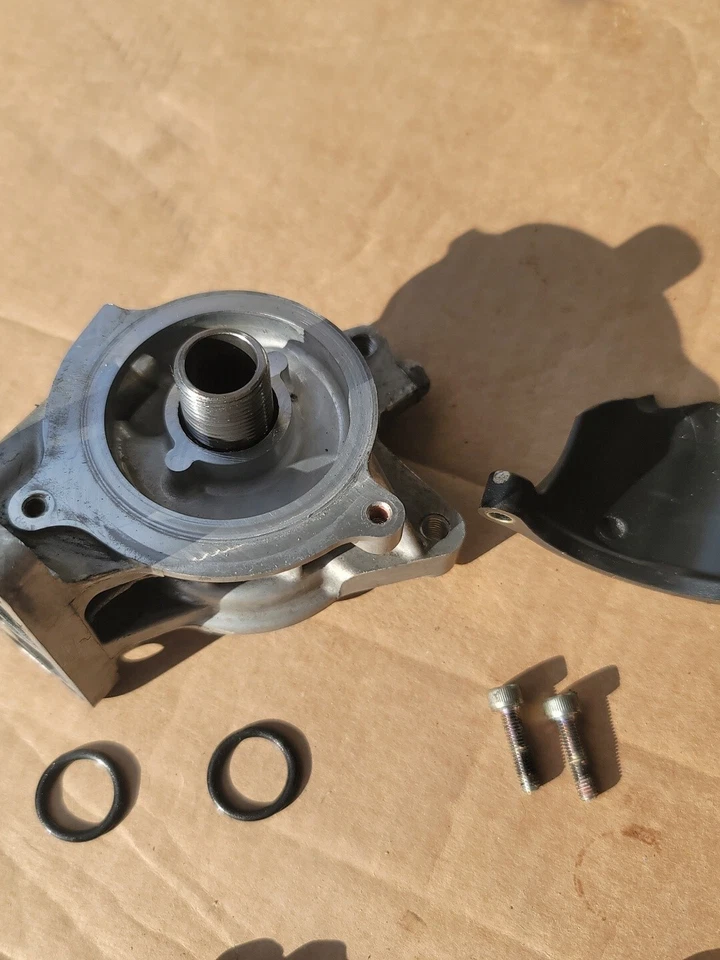 Kawasaki Ninja ZX6R 636 ZX600R 2009-2023 enfriador de aceite de motor Foto 2 de 4