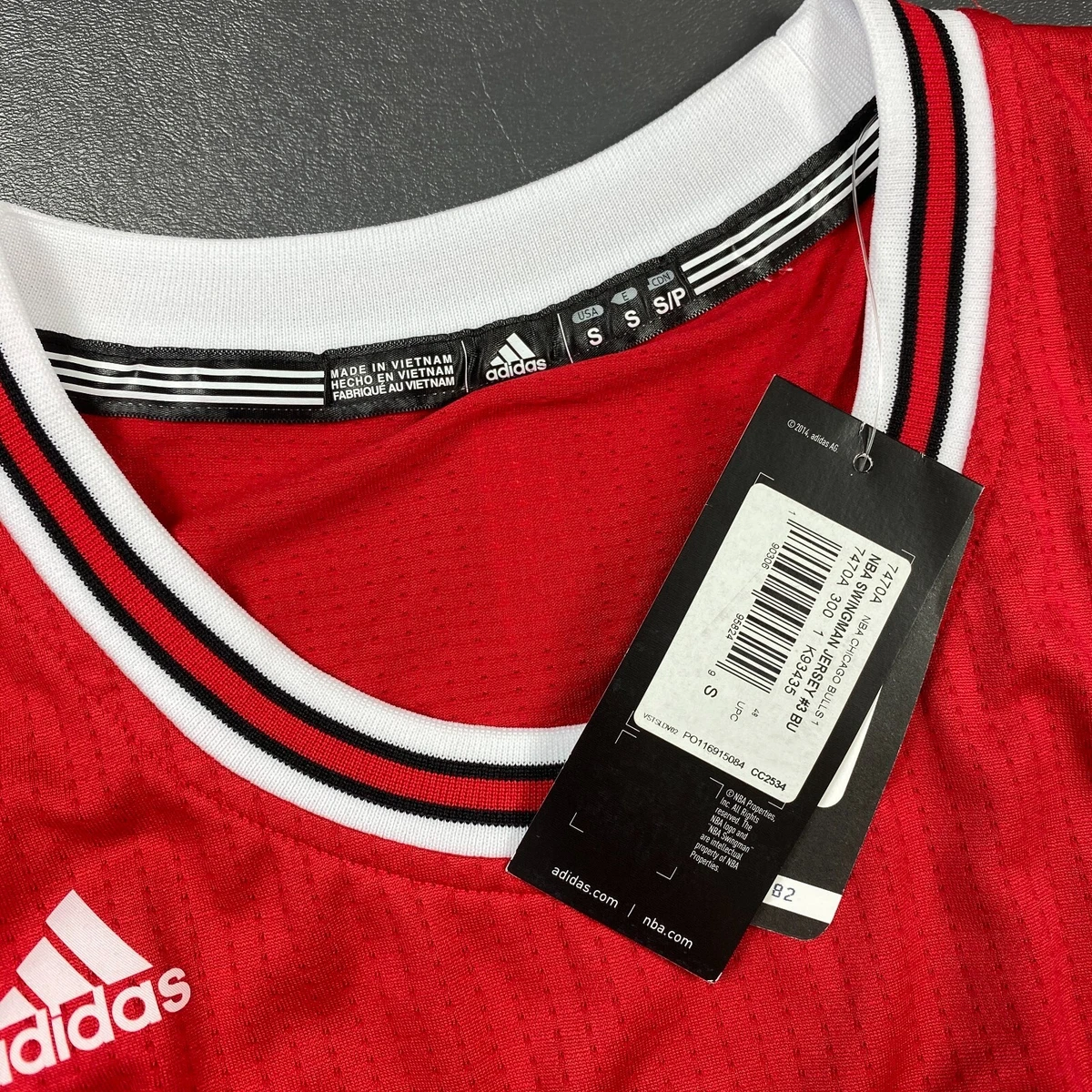 100 Authentic Dwyane Wade Adidas Rev 30 Bulls Jersey Size S M