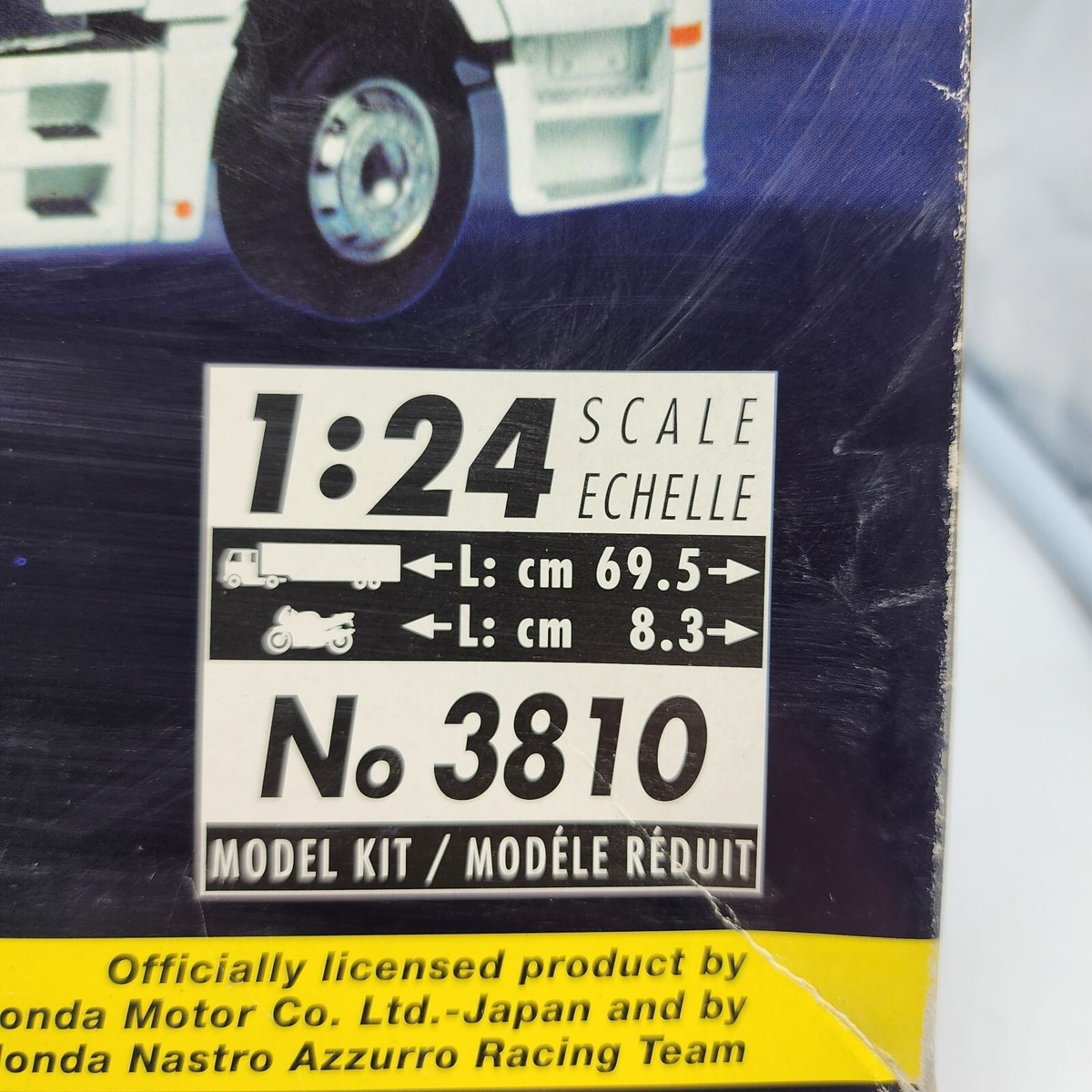 2001 ITALERI Honda Motorcycle Racing Team Model #3810 Nastro Azzu