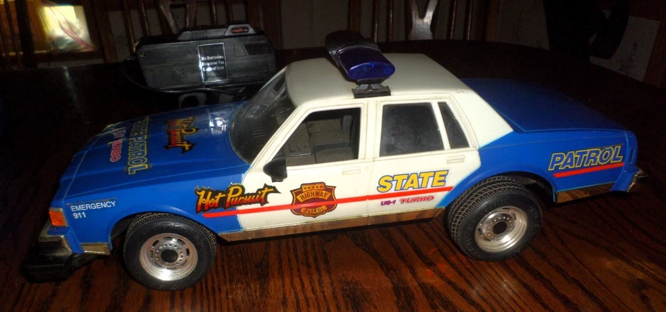 VTG NEW BRIGHT Radio Remote Control RC State Patrol Police Car HOT PURSUIT Works - Image 4 of 4