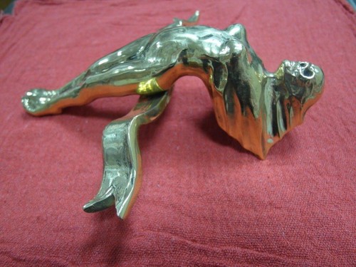 MASCOTA DE MOTOCICLETA DAMA DEATH, ADORNO DE CAPUCHA, Estilo CMI. LATÓN. - Imagen 3 de 8
