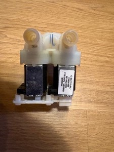 Bauknecht Whirlpool Magnetventil Waschmaschine 481010623017 C00375008