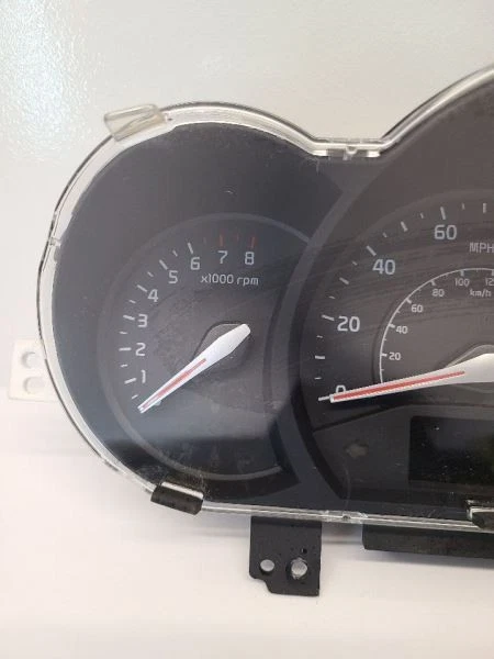 2016-2017 起亚 RIO 速度表集群美国市场 MPH 77 英里 — 第 3/4 张图片