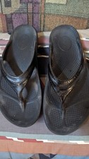Oofos OOlala Luxe Flip Flop Thong Recovery Sandal Women's Size W7 EU 38 Black