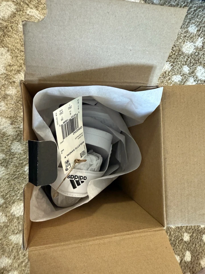 Blanco/Negro Adidas Adilette Sandalias Mujer Moda Talla 6 Nuevo Con Etiquetas Ligero Foto 4 de 4