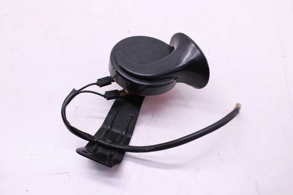 05-09 SUZUKI BOULEVARD C90 HORN SIGNAL AFTERMARKET LOUD  - Image 2 of 4