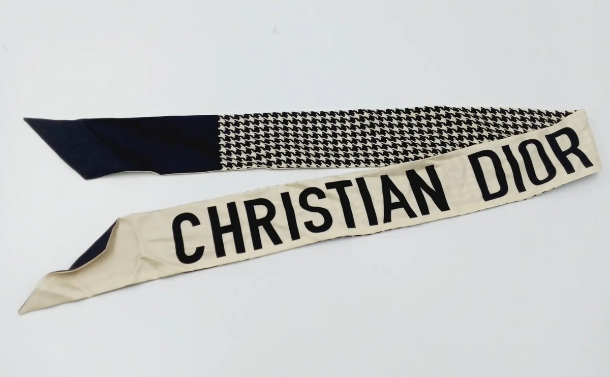 Christian Dior Women's US OS Montaigne Mittzah Scarf Black Cream