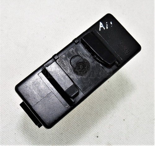 8598002020 Toyota Corolla Véritable 12V Verrouillage Porte Contrôle Module Unité - Picture 4 of 7