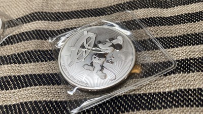 Disney Mickey Mouse 1OZ Niue Silbermünze 2017 . Steamboat Willie Silver Coin