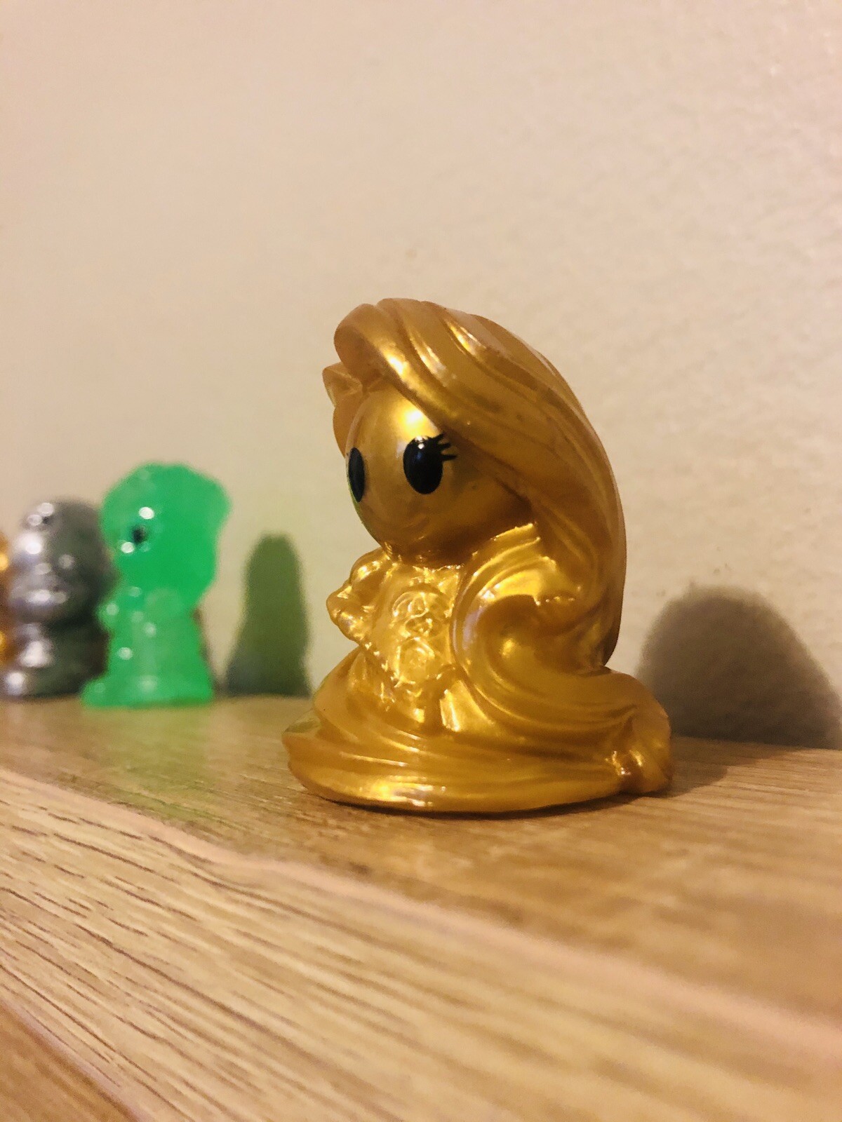 Picture 4 of 12