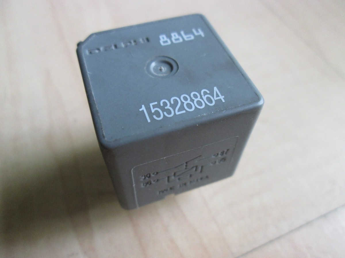 1PC DELPHI 15328865 8865 Automotive relay 12VDC 5 Pins 1PC DELPHI 15328865 8865 Automotive relay 12VDC 5 Pins