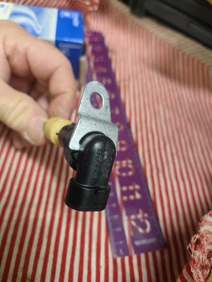 Sensor de nivel de aceite genuino GM 12603787 1999-06 Cadillac STS 4.6 Aurora Intrigue Foto 3 de 4