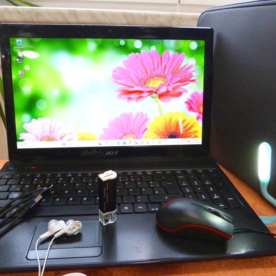 Acer 5742 CineCrystal 15 pouces l 1 To HDD SSD Windows 11 l 8 Go RAM NEUF... - Photo 2/4