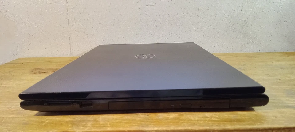 Dell Inspiron 3541 APU A6-6310 1.8 GHz 480 GB SSD Linux Mint - Image 4 of 4