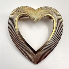 Vintage 80s Gold Tone Heart Brooch Pin Ribbed Texture Open Frame Women's Jewelry