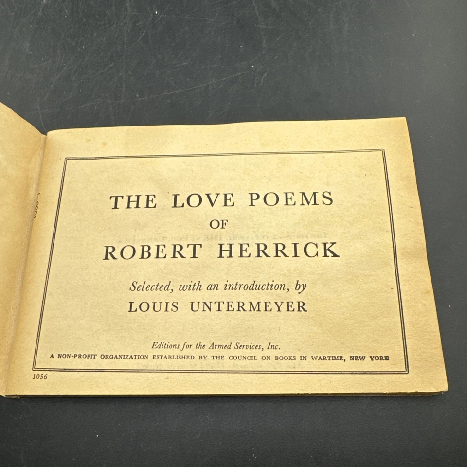 💥 WW2 Armed Services Edition 1055💥The LOVE POEMS of Robert Herrick 🦅1946 - Imagem 3 de 4