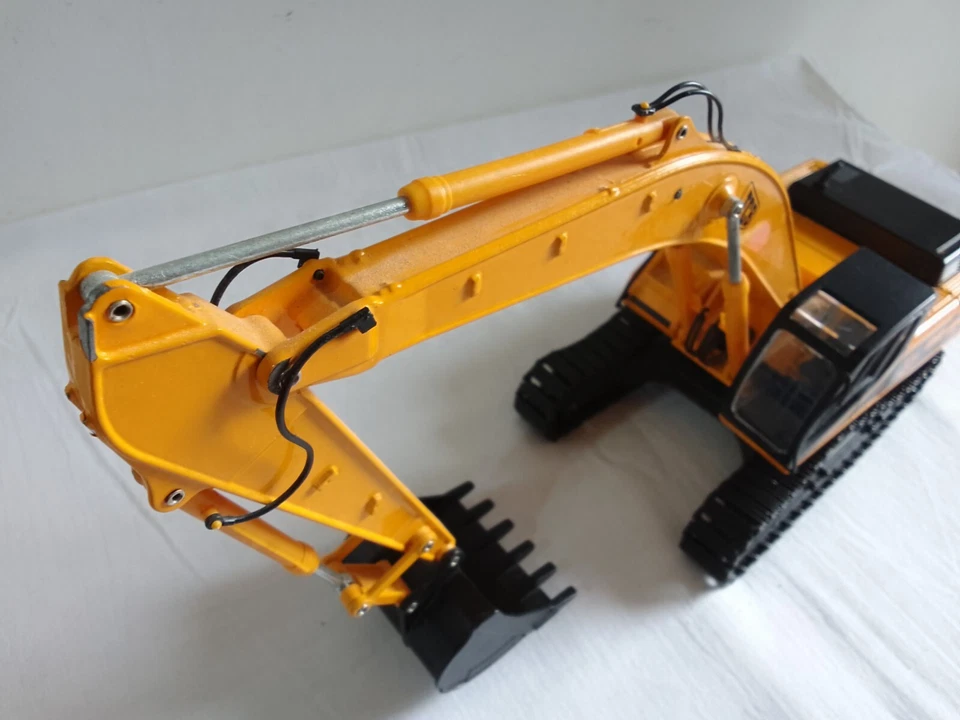Joal Escavatore Compatto Pressofuso Scala 1:35 JCB JS 330 L - Immagine 2 di 4